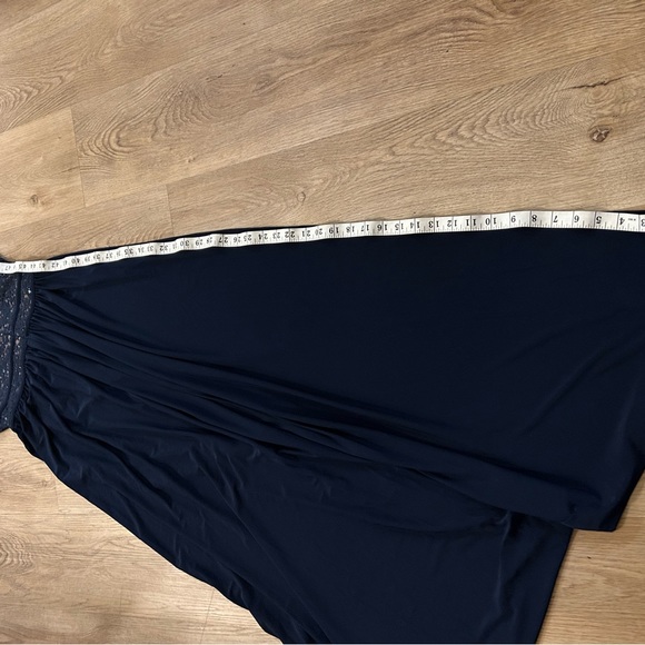 NWT Morgan & Co. Halter Top Long Prom Dress, Navy Blue, Size 8 - Picture 6 of 12